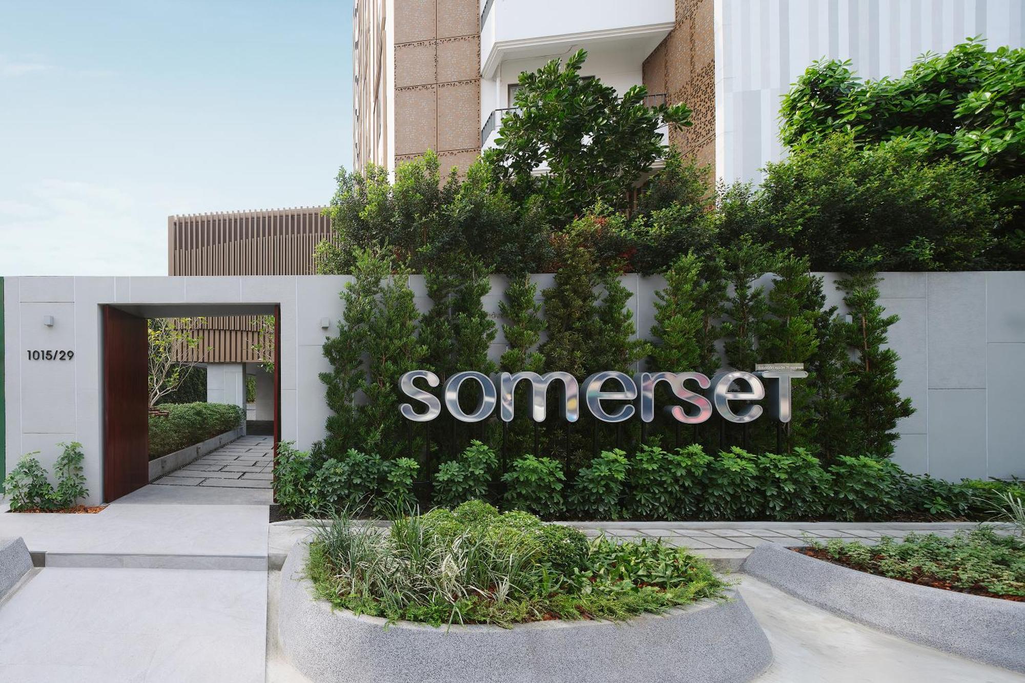 Somerset Sukhumvit 71 Bangkok Exterior photo